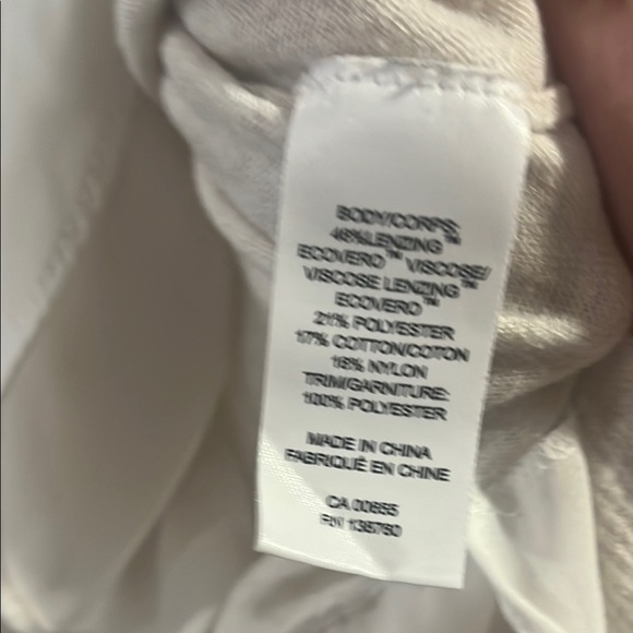 RW&CO. Cream Long Sleeve Notched Collar Blouse - Picture 4 of 5